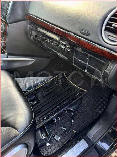 Mercedes-Benz GL-Класс 2011, фото 23