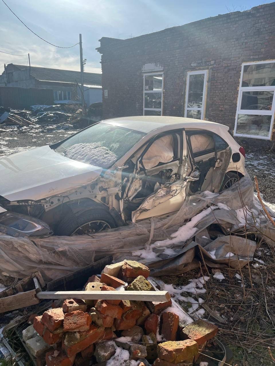 Mercedes-Benz Не указана