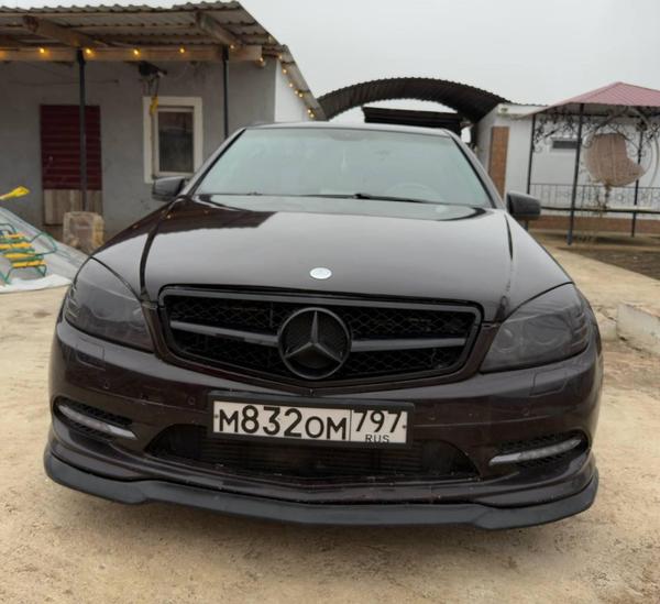 Mercedes-Benz C250 2010, фото 2