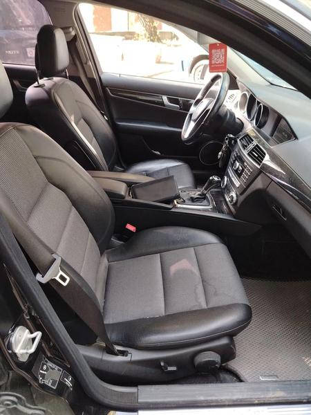 Mercedes-Benz C200 2011, фото 2