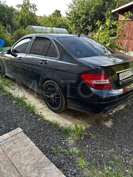 Mercedes-Benz C200 2011, фото 3