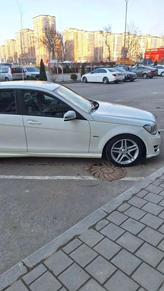 Mercedes-Benz C200 2012, фото 8
