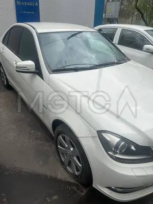 Mercedes-Benz C200 2012 с торгов по банкротству, фото 1