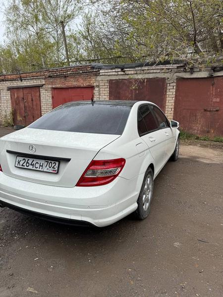 Mercedes-Benz C180 2010, фото 3
