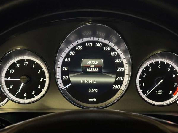 Mercedes-Benz E-Класс 2012, фото 10