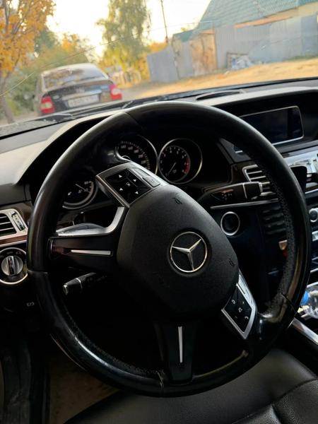 Mercedes-Benz E-Класс 2013, фото 14