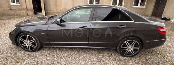 Mercedes-Benz E200 2009, фото 3