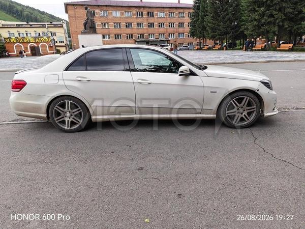 Mercedes-Benz Не указана 2010, фото 3