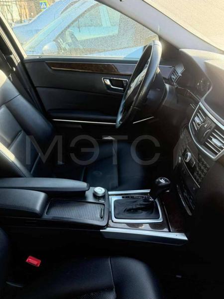 Mercedes-Benz E-Класс 2010, фото 9