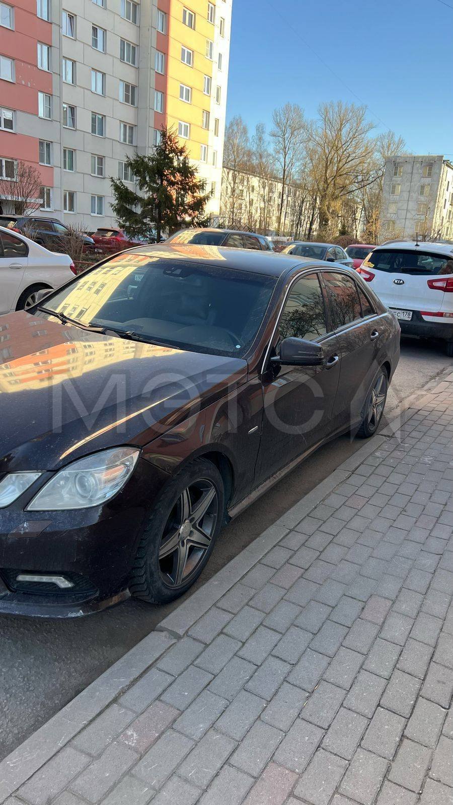 Mercedes-Benz Не указана