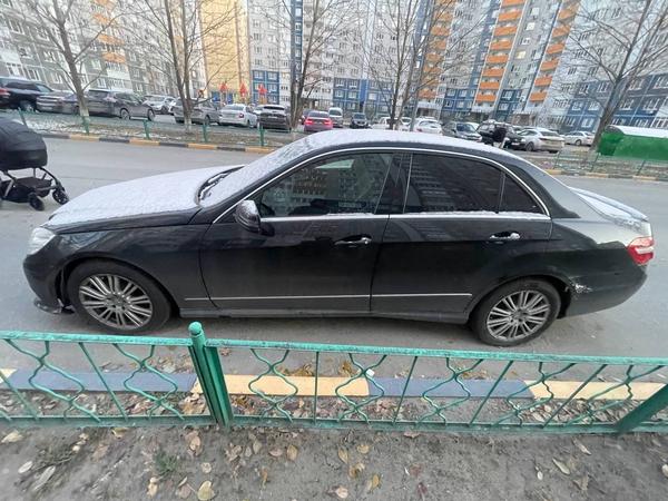 Mercedes-Benz E350 2009, фото 3