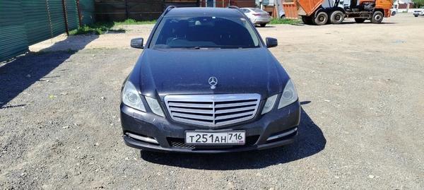 Mercedes-Benz E-Класс 2011, фото 7