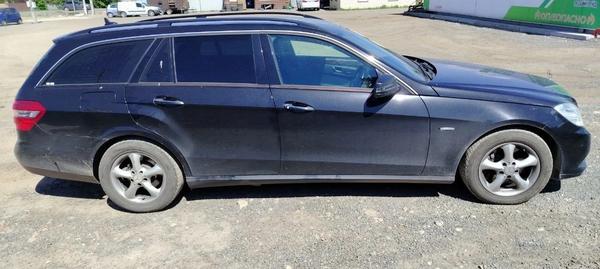 Mercedes-Benz E-Класс 2011, фото 9