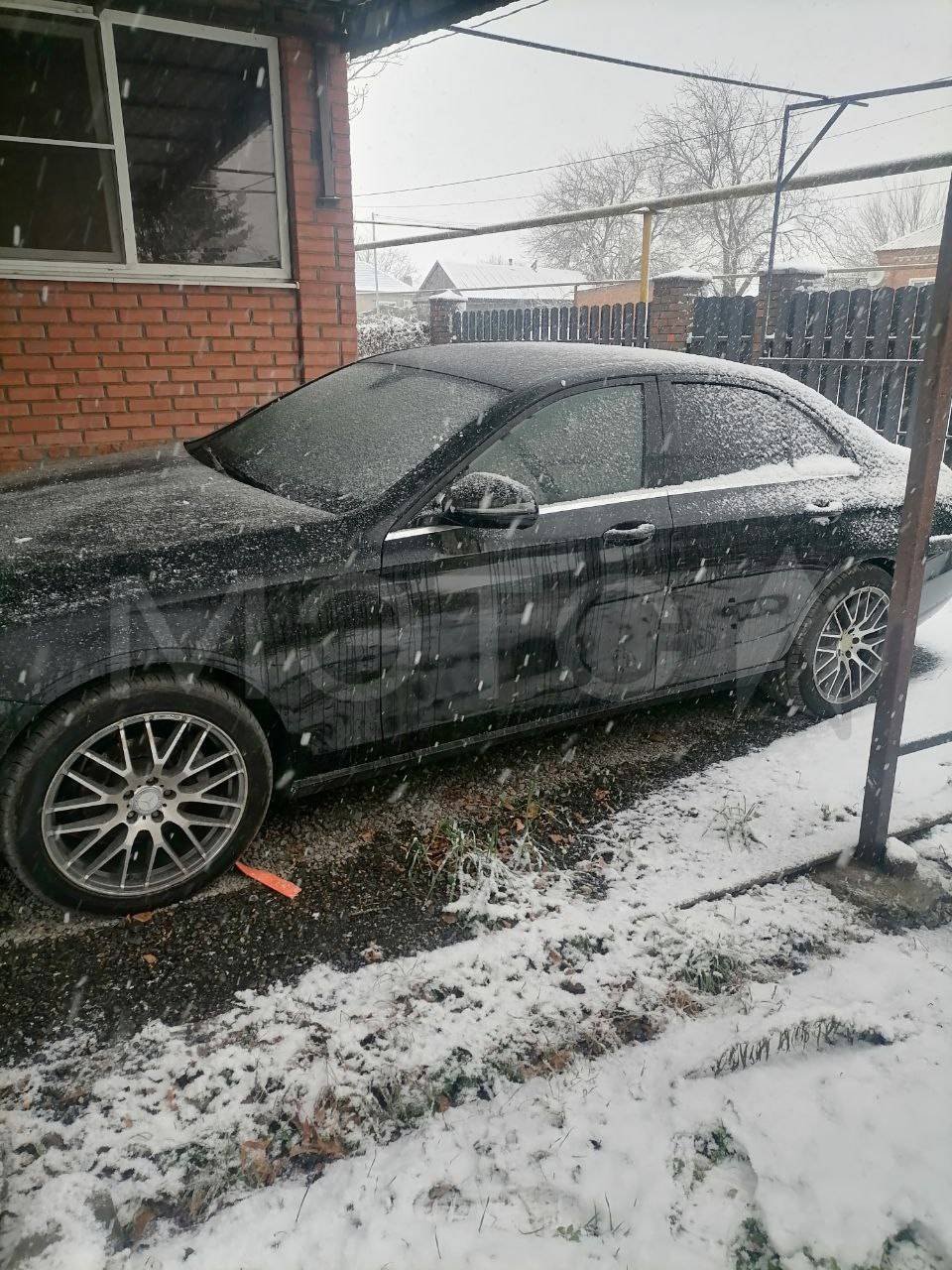 Mercedes-Benz Не указана