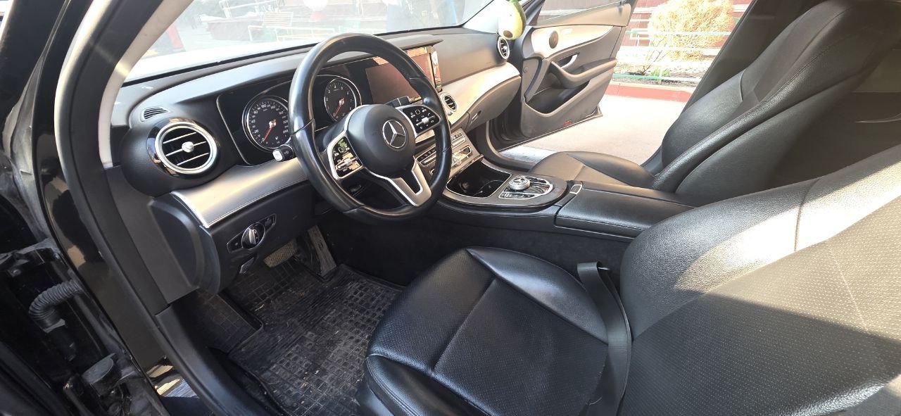 Mercedes-Benz E-Класс