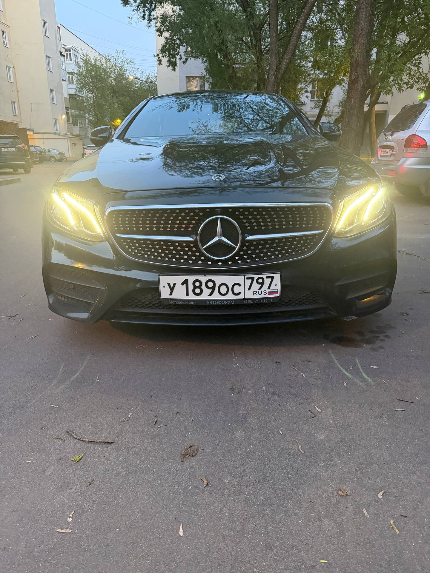 Mercedes-Benz Не указана