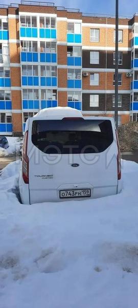 Ford Tourneo Custom 2017, фото 3