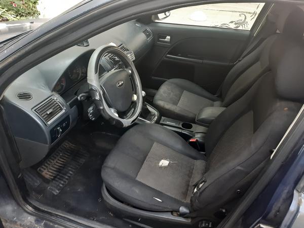 Ford Mondeo 2004, фото 2