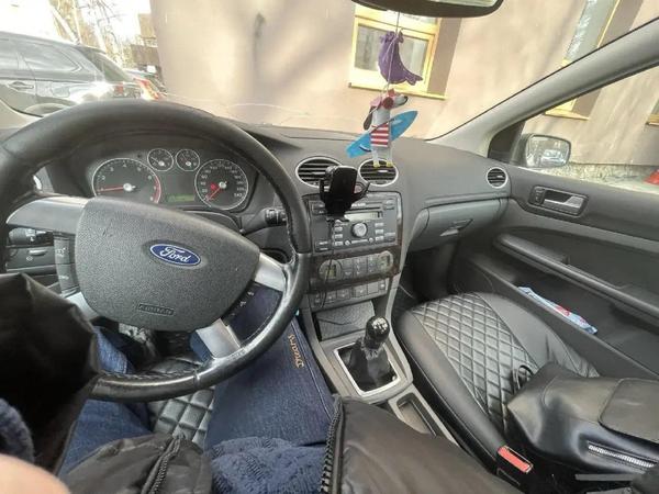 Ford Focus 2006, фото 8