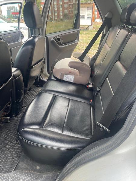 Ford Maverick 2004, фото 5