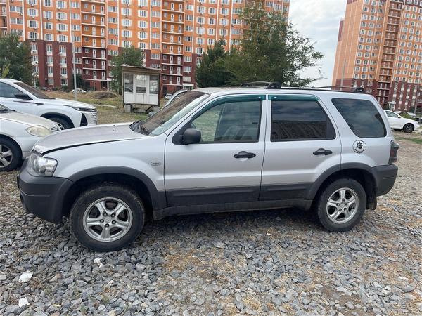 Ford Maverick 2004, фото 2