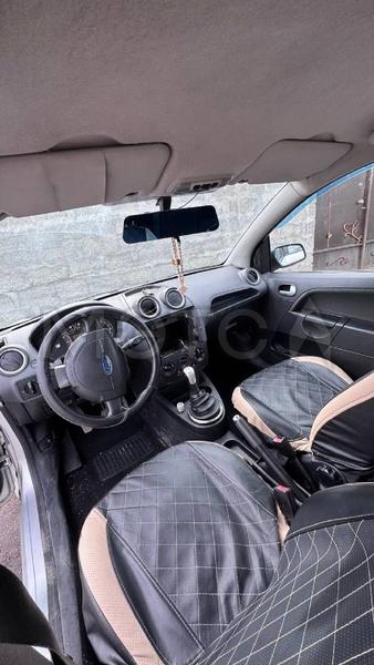 Ford Fiesta 2008, фото 16