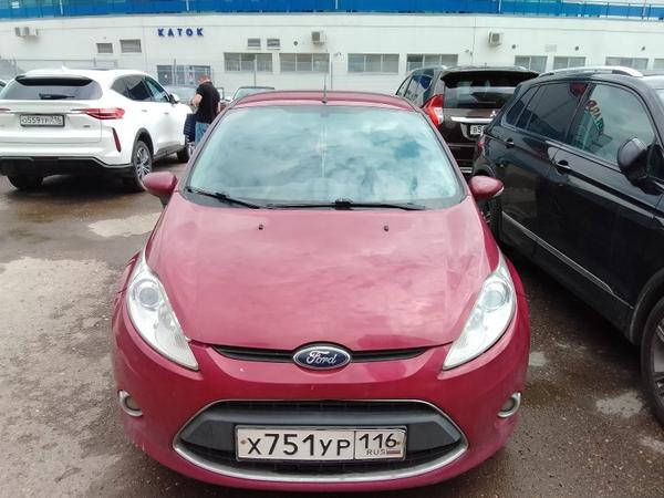 Ford Fiesta 2011, фото 3