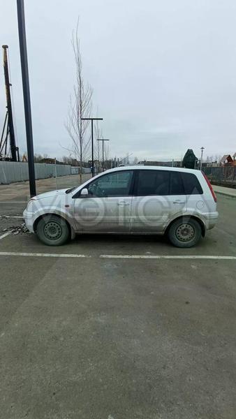 Ford Fusion 2011, фото 4