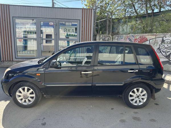 Ford Fusion 2011, фото 22