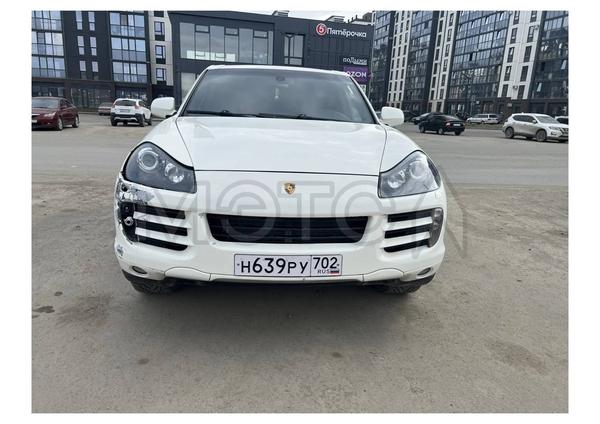 Porsche Cayenne 2009, фото 2