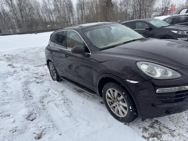 Porsche Cayenne 2010, фото 4