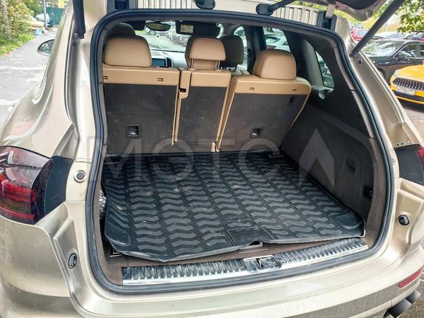 Porsche Cayenne 2015, фото 11