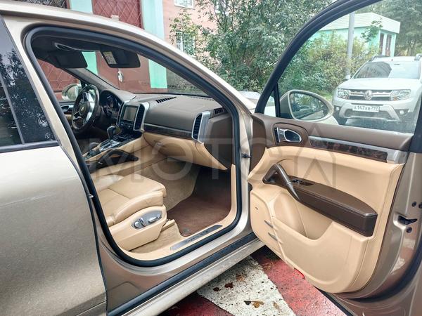 Porsche Cayenne 2015, фото 12