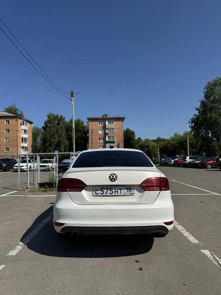 Volkswagen Jetta 2011, фото 4