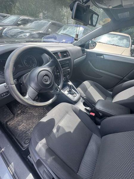 Volkswagen Jetta 2012, фото 6