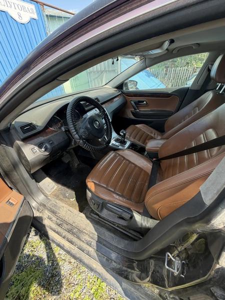 Volkswagen Passat CC 2010, фото 6