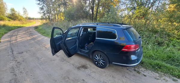 Volkswagen Passat 2011, фото 2