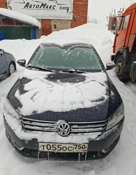 Volkswagen Passat 2011, фото 2