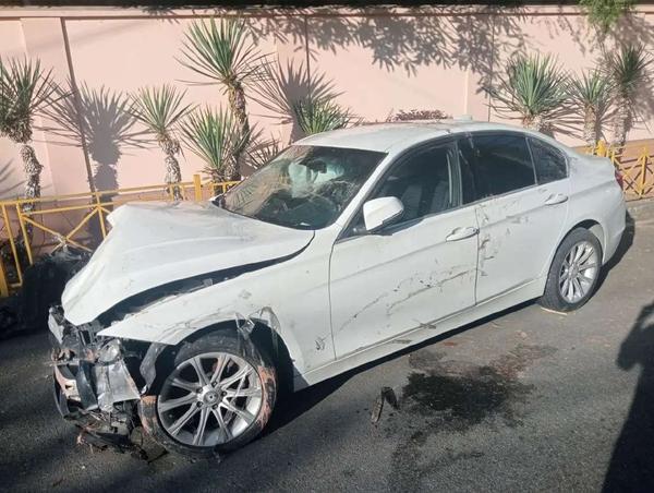 BMW 320 2012, фото 3