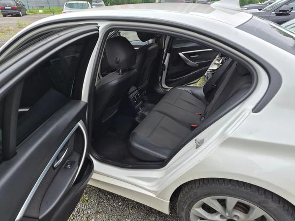 BMW 320D 2018, фото 16