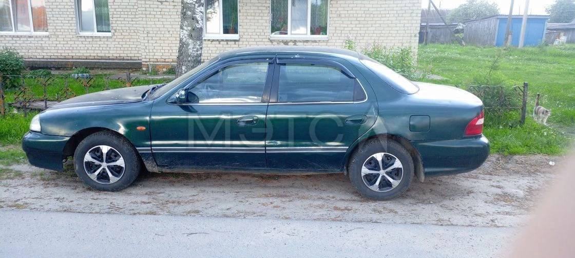 Kia Clarus