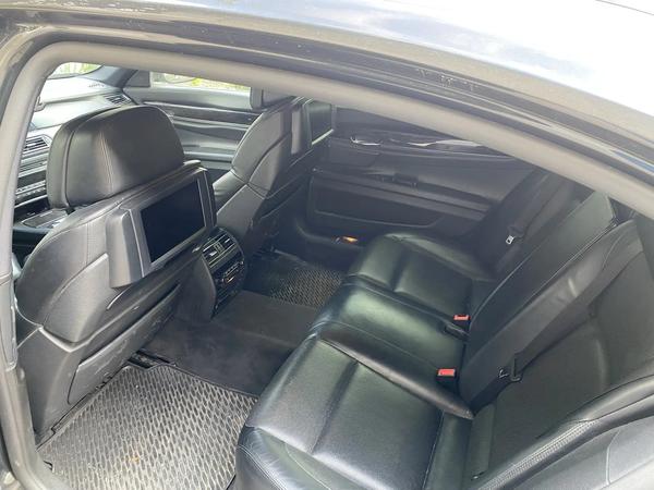 BMW 750 2012, фото 5