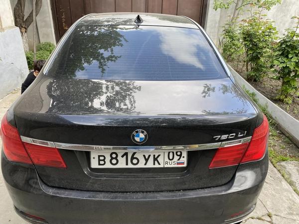 BMW 750 2012, фото 3