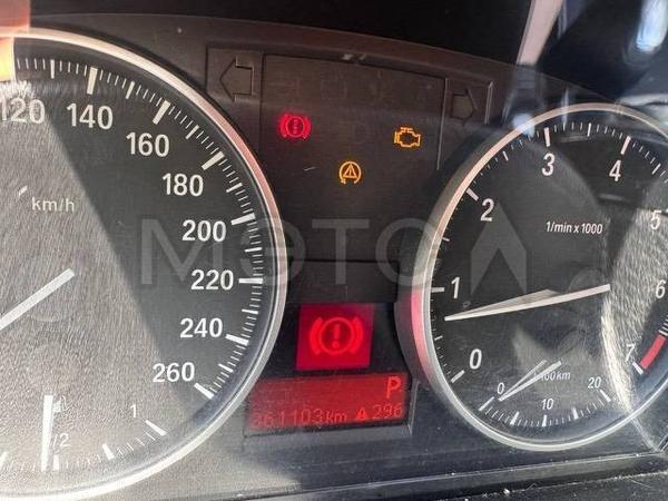 BMW 318I 2010, фото 7