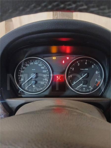 BMW 325I 2010, фото 5