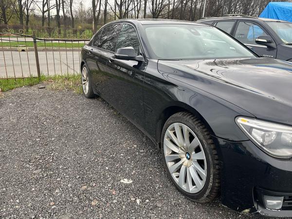 BMW 740 2012, фото 5