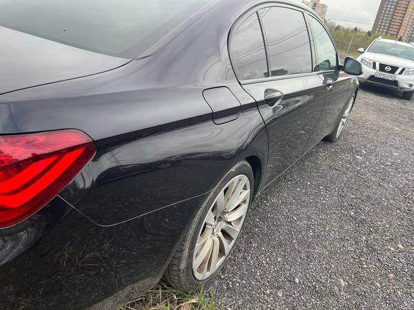 BMW 740 2012, фото 4