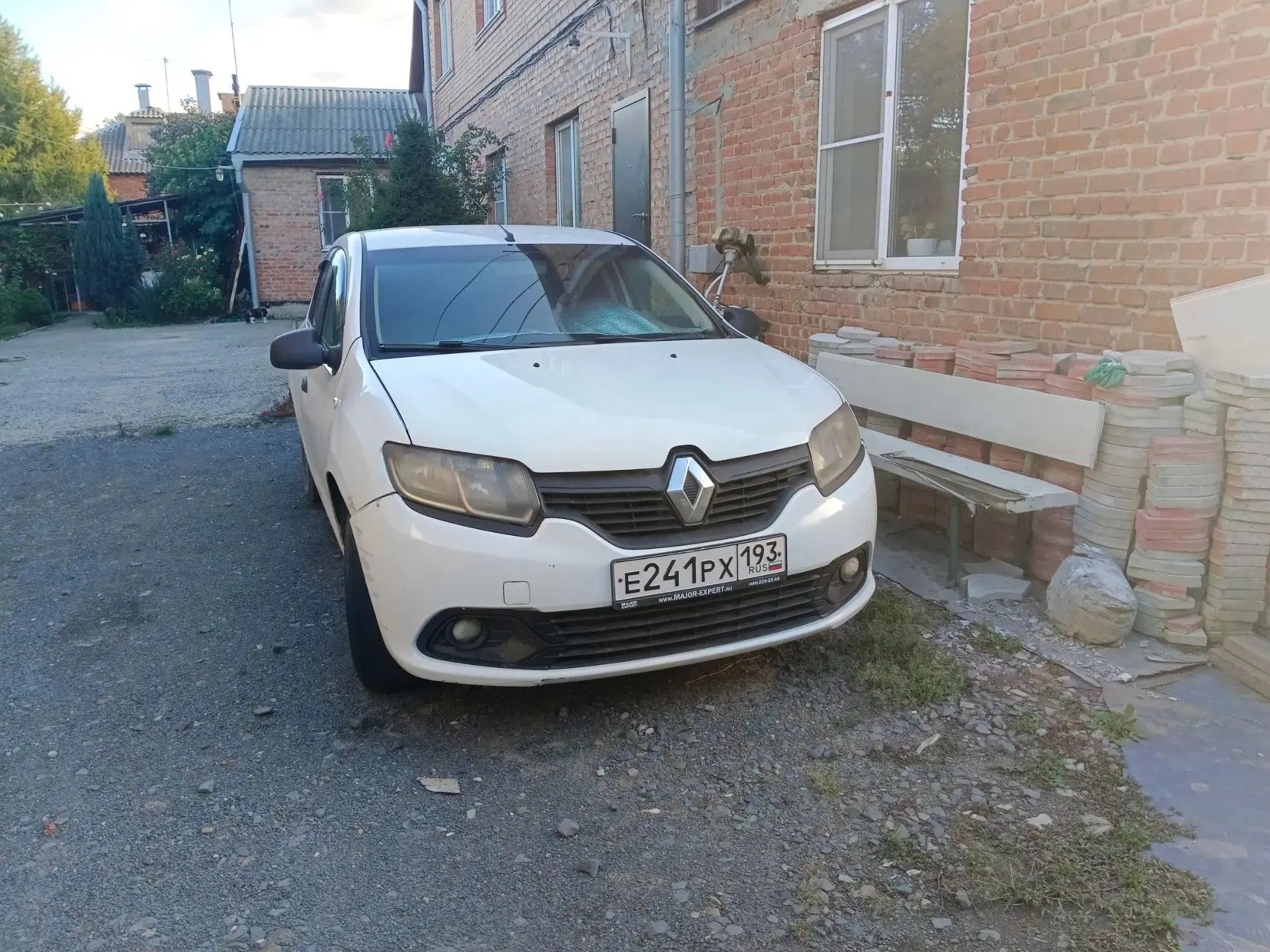 Renault Logan