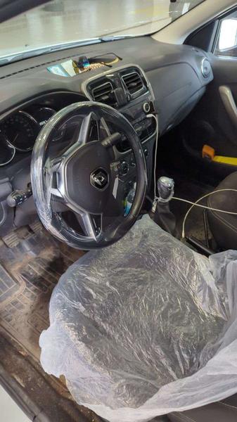 Renault Logan 2020, фото 22