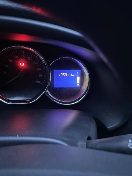 Renault Sandero 2015, фото 2